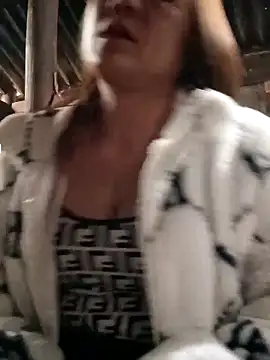 Lily-ross22 online show from January 14, 2026, 1:55 am