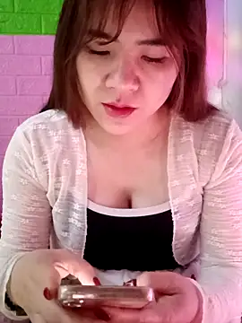 Lily-ross22 online show from February 21, 2026, 2:45 am