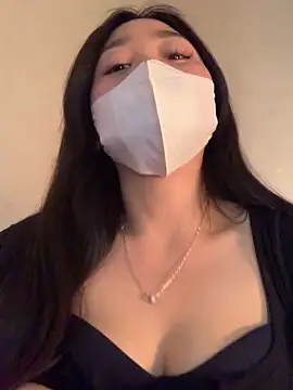 Snapshot of lana-kan chatting on February 8, 2026, 1:47 pm lana-kan online show from February 8, 2026, 1:47 pm