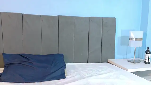 Lizz Bunny online show from April 14, 2026, 5:30 pm