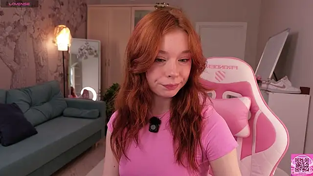 Snapshot of eva_aria chatting on May 21, 2026, 1:34 am eva aria online show from May 21, 2026, 1:34 am