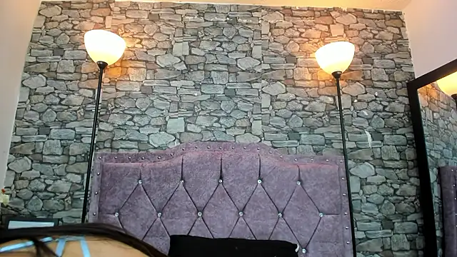 angel pink7 online show from January 14, 2026, 7:08 pm