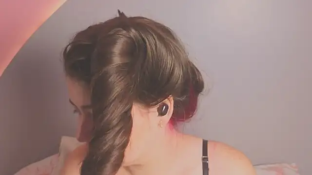 amyvans  online show from May 23, 2026, 9:08 pm