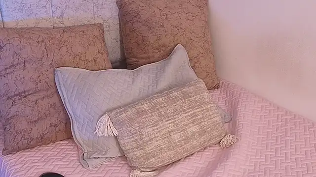 Snapshot of Kattie_sweet1 chatting on January 15, 2026, 1:05 pm Kattie sweet1 online show from January 15, 2026, 1:05 pm