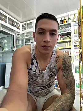 OliverWest04 online show from May 20, 2026, 5:41 pm