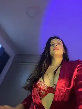 Samantafoxx  online show from April 13, 2026, 10:59 pm