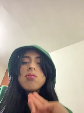 Snapshot of Nathalie_spencer2 chatting on December 15, 2025, 12:15 am Nathalie spencer2 online show from December 15, 2025, 12:15 am