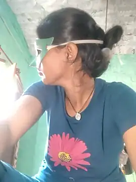 anjli 22 online show from April 19, 2026, 2:00 am