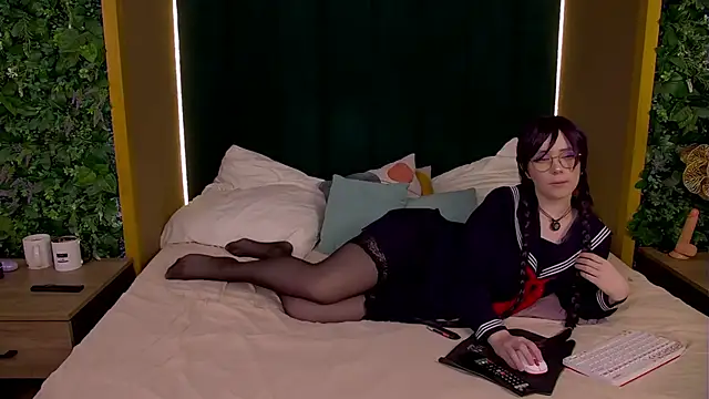 YukiNort online show from April 20, 2026, 6:20 pm