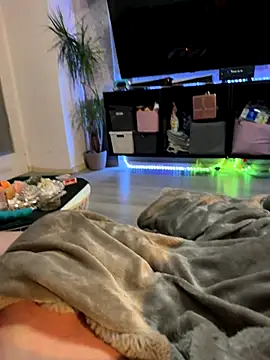 Snapshot of AlessiaMarco chatting on December 20, 2025, 10:06 pm AlessiaMarco online show from December 20, 2025, 10:06 pm