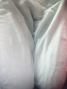 Juliekhan 98 online show from January 7, 2026, 5:48 pm