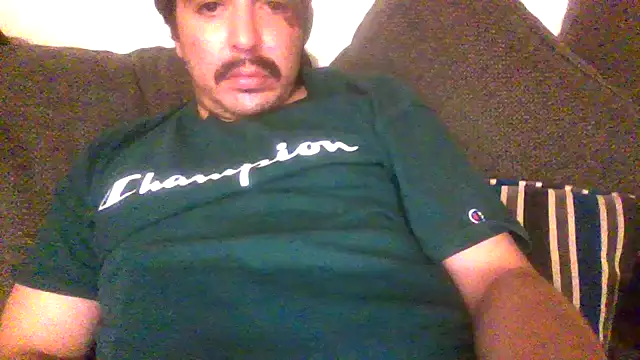 818horny online show from July 7, 2026, 4:11 pm