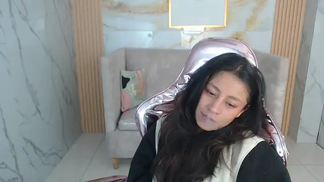 Snapshot of serabella_s chatting on December 18, 2025, 1:17 pm serabella s online show from December 18, 2025, 1:17 pm