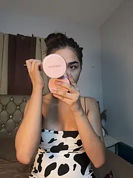 Snapshot of Diannellove chatting on March 14, 2026, 9:15 am Diannellove online show from March 14, 2026, 9:15 am