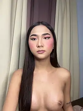 Snapshot of Diannellove chatting on April 15, 2026, 6:15 pm Diannellove online show from April 15, 2026, 6:15 pm