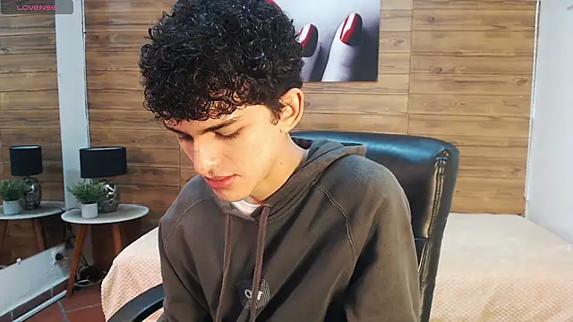 Michaelkoiv online show from February 7, 2026, 11:25 am