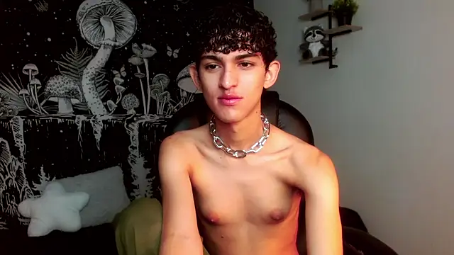 Snapshot of Michaelkoiv chatting on July 11, 2026, 11:35 am Michaelkoiv online show from July 11, 2026, 11:35 am