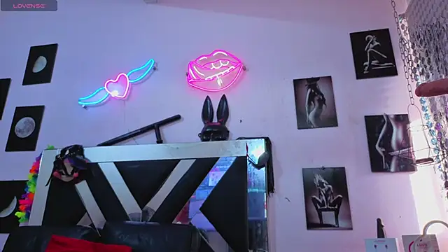 Snapshot of karla_slut_dirty chatting on February 17, 2026, 12:56 pm karla slut dirty online show from February 17, 2026, 12:56 pm