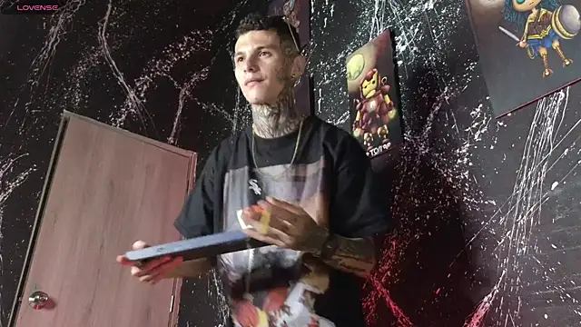 Paulo 527 online show from December 17, 2025, 5:35 am