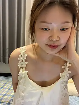 Snapshot of DMG-41 chatting on May 24, 2026, 1:49 pm DMG-41 online show from May 24, 2026, 1:49 pm