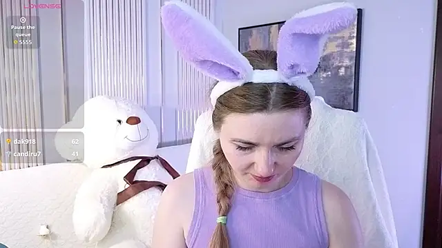 SofiAngela online show from April 6, 2026, 4:46 am