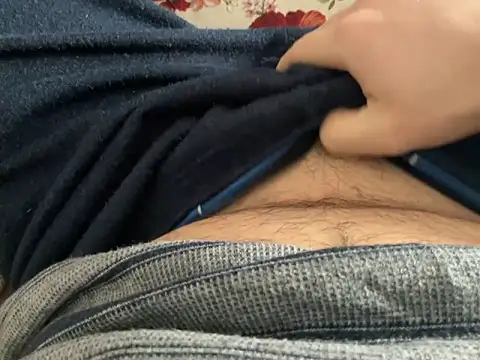 Snapshot of erdestruttor18 chatting on March 16, 2026, 7:12 am erdestruttor18 online show from March 16, 2026, 7:12 am