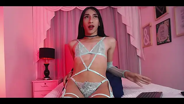 IsabelleDaza online show from February 17, 2026, 12:12 pm