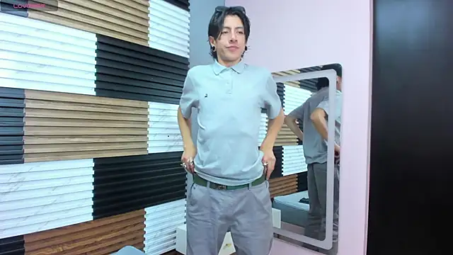 Snapshot of LiamShelby chatting on January 14, 2026, 3:23 am LiamShelby online show from January 14, 2026, 3:23 am