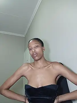 MsParisSmith online show from July 24, 2026, 8:29 pm