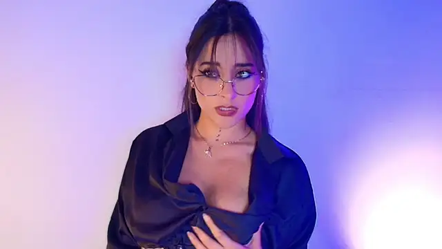 Snapshot of _Victoria_foxx chatting on December 22, 2025, 11:13 pm Victoria foxx online show from December 22, 2025, 11:13 pm