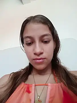 Snapshot of Vanneskk chatting on July 13, 2026, 4:10 pm Vanneskk online show from July 13, 2026, 4:10 pm