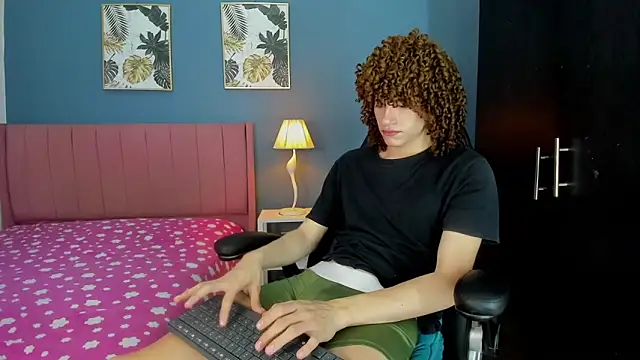 joss shellby online show from April 26, 2026, 3:53 pm