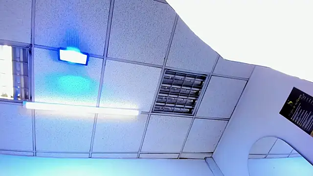 Alyssa Noah online show from April 21, 2026, 2:15 am