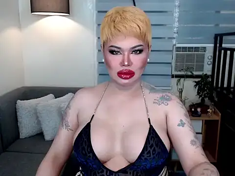 StarletSeductress online show from April 15, 2026, 6:04 pm