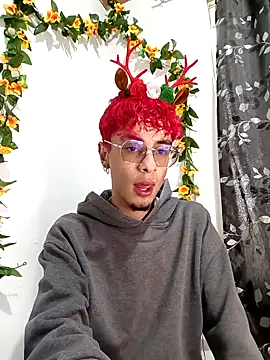 Snapshot of 2_milo_verus_4 chatting on November 29, 2025, 4:43 pm 2 milo verus 4 online show from November 29, 2025, 4:43 pm