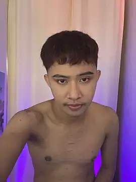 asiantwink0000 online show from February 24, 2026, 5:49 am