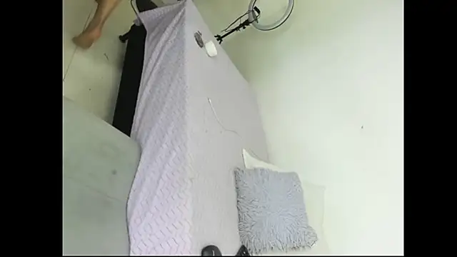 violetaebony online show from February 22, 2026, 8:29 pm