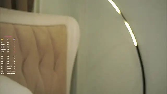 AunclreaVache online show from March 12, 2026, 10:54 am