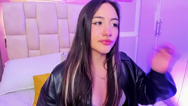 Nana  S online show from January 11, 2026, 3:11 am