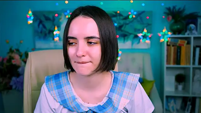 KateWillows online show from April 22, 2026, 4:26 am