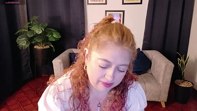 Snapshot of MilfArlet chatting on January 14, 2026, 1:28 pm MilfArlet online show from January 14, 2026, 1:28 pm