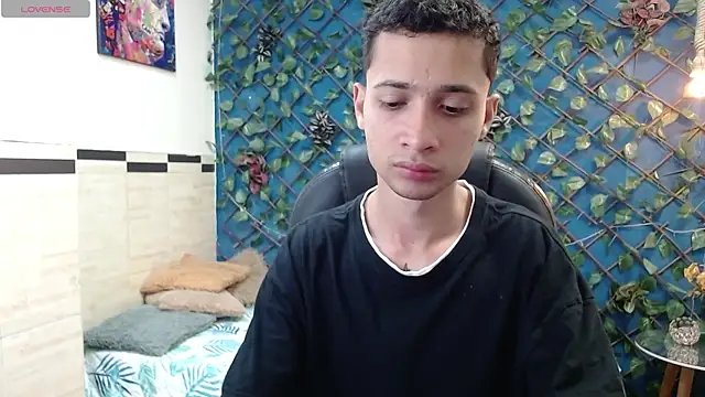 LucassSmith11 online show from April 17, 2026, 8:01 pm