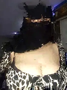Snapshot of lolotheone chatting on May 12, 2026, 12:13 pm lolotheone online show from May 12, 2026, 12:13 pm