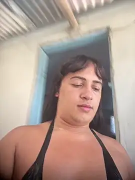 larysinha online show from March 28, 2026, 5:12 pm