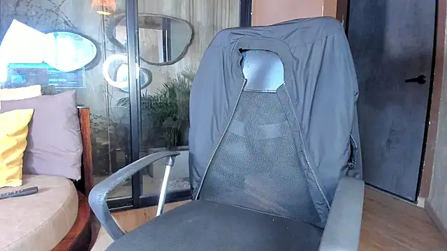 isaac grimm online show from January 18, 2026, 3:21 am