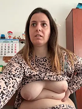 Sareyxon online show from April 13, 2026, 7:58 am