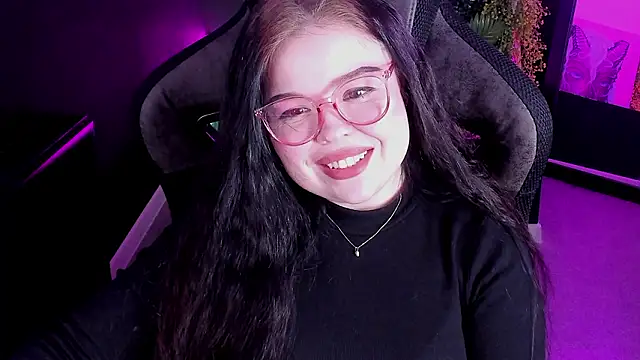 MartishaAddams online show from February 18, 2026, 9:16 am