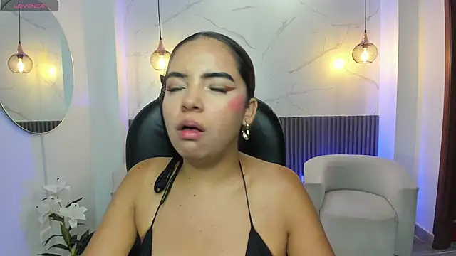 alana martiins online show from April 30, 2026, 8:57 pm