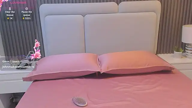 Snapshot of Miia_cute18 chatting on January 15, 2026, 11:15 am Miia cute18 online show from January 15, 2026, 11:15 am