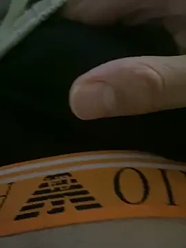 Snapshot of Magicboysz chatting on December 2, 2025, 6:03 pm Magicboysz online show from December 2, 2025, 6:03 pm